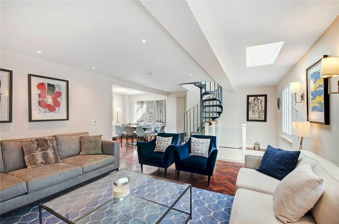 3 Bedroom Detached House To Rent In Denbigh Close, Notting Hill, London, W11