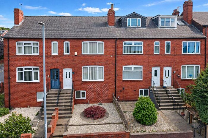 3 Bedroom Terraced House For Sale In Churchfield Lane, Castleford, WF10