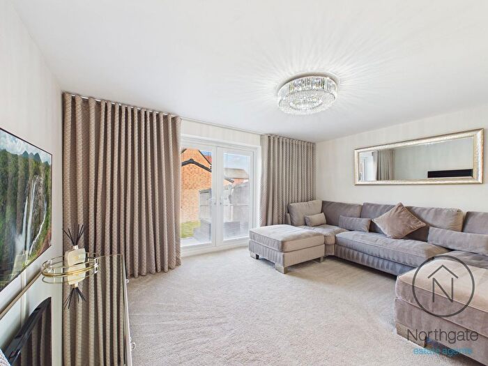 3 Bedroom Semi-Detached House For Sale In Birch Way, Newton Aycliffe, DL5