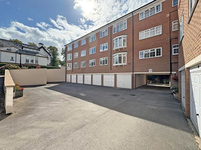 2 Bedroom Flat For Sale In Hereford Road, Harrogate, HG1