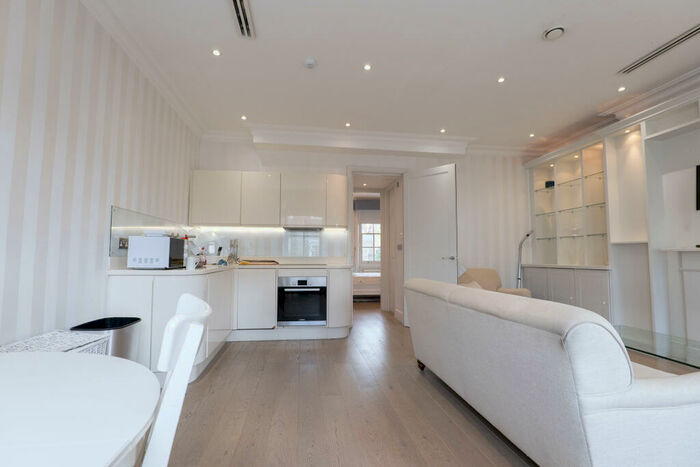 1 Bedroom Flat To Rent In Cathcart Road, Chelsea, London, SW10