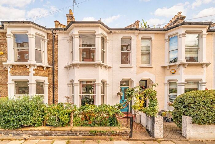 3 Bedroom Property For Sale In Sutton Lane North, Chiswick, W4