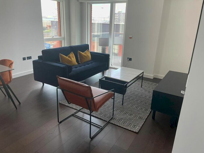 1 Bedroom Flat To Rent In Senate Building, Lexington Gardens, Lanchester Way, London, SW11