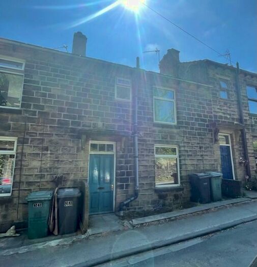 2 Bedroom Cottage To Rent In Moor Edge, Harden, BD16
