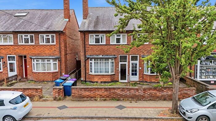 3 Bedroom Semi-Detached House For Sale In Trent Boulevard, West Bridgford, Nottingham, Nottinghamshire, NG2