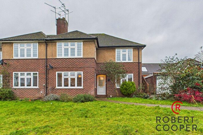 2 Bedroom Maisonette To Rent In Kent Gardens, Ruislip, HA4