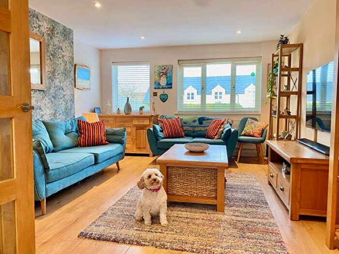 3 Bedroom Detached Bungalow For Sale In Stunning And Spacious Bungalow - Excellent Location, NG33