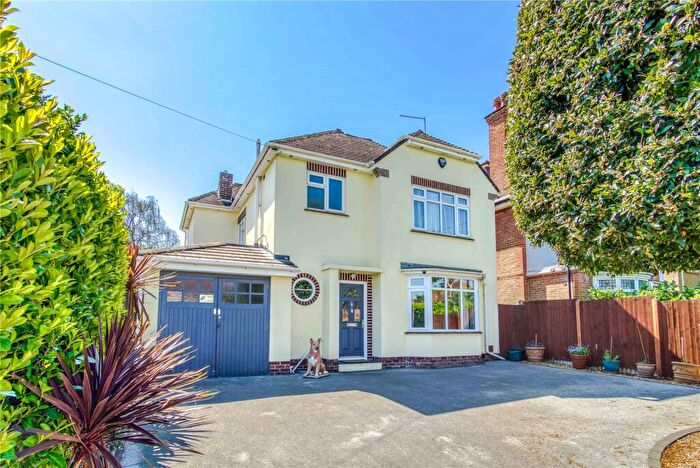 3 Bedroom Detached House For Sale In Penn Hill Avenue, Lower Parkstone, Poole, Dorset, BH14
