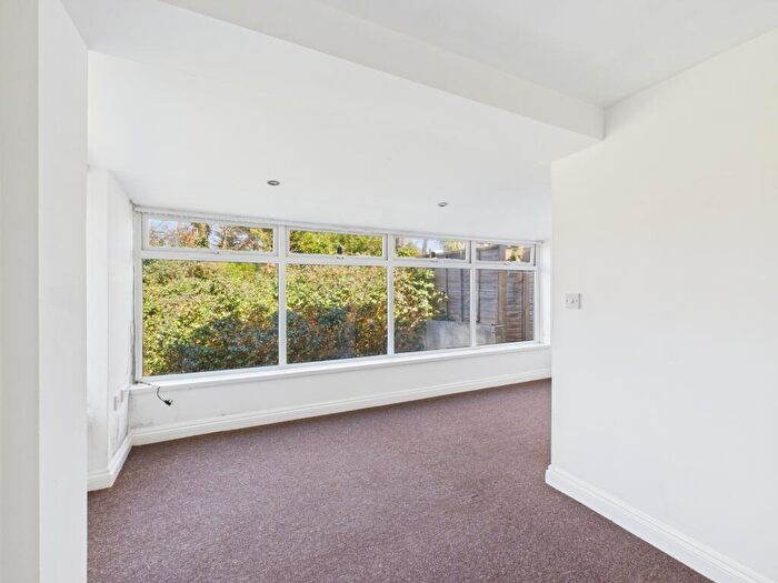 2 Bedroom Flat To Rent In Ferndale, Waterlooville, PO7