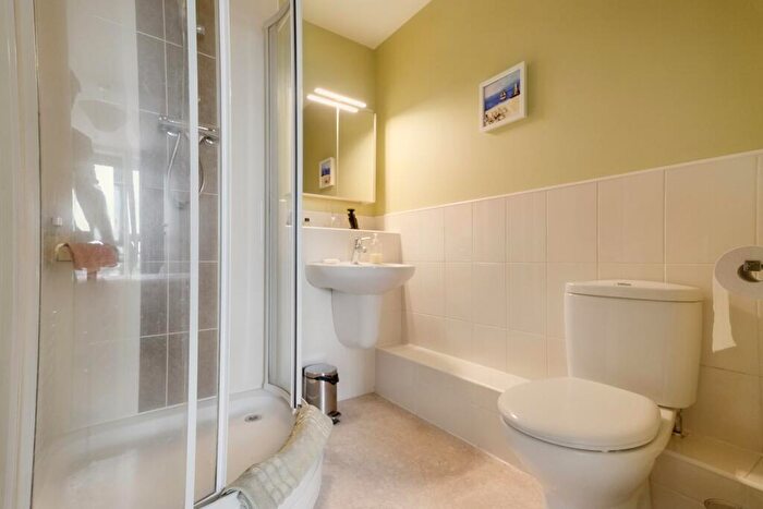 2 Bedroom Apartment For Sale In Upper Chase, Chelmsford, CM2