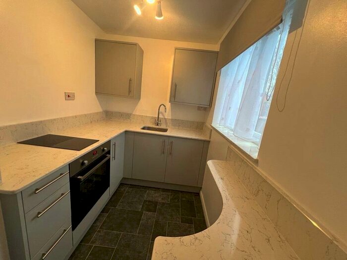 Studio To Rent In Greenwood Close, Romsey, Hampshire, SO51