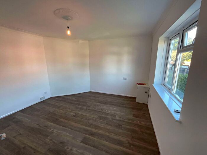 2 Bedroom Semi-Detached House For Sale In Green Park Road, Dudley, DY2