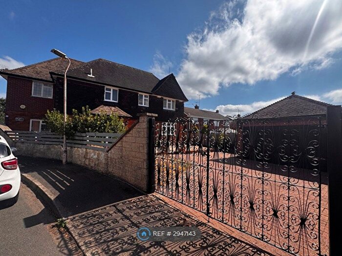 4 Bedroom Detached House To Rent In The Close, Mansfield, NG21