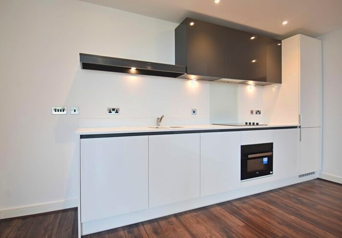 2 Bedroom Flat To Rent In Churchill Way, Basingstoke, RG21