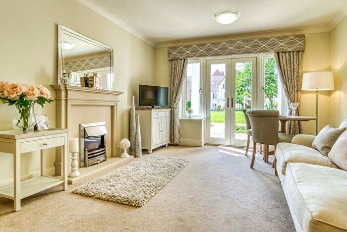 1 Bedroom Retirement Property For Sale In No. Village Centre, Richmond Villages Aston On Trent, Derbyshire, DE72