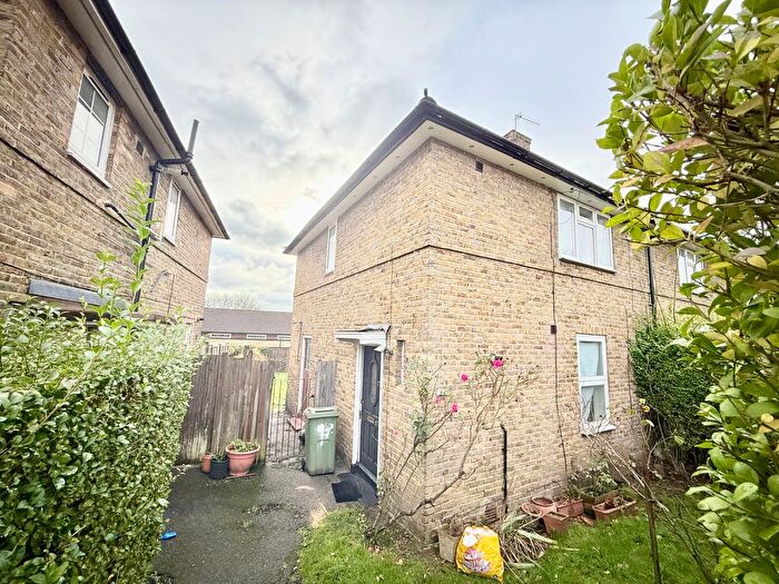 2 Bedroom End Of Terrace House To Rent In Churchdown, Bromley, BR1