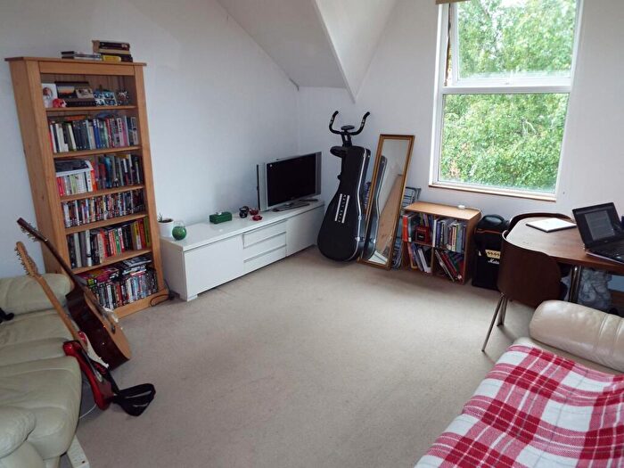 1 Bedroom Flat To Rent In Musters Road, West Bridgford, Nottingham, Nottinghamshire, NG2