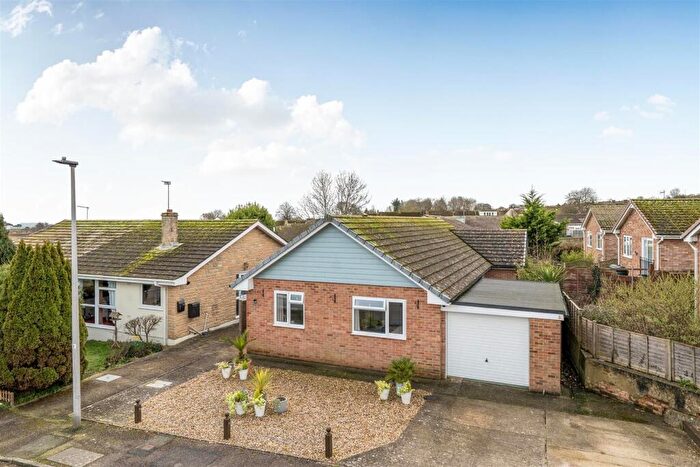 3 Bedroom Bungalow For Sale In Scalwell Mead, Seaton, EX12