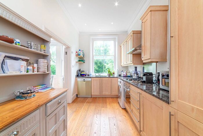 2 Bedroom Flat To Rent In Fellows Road, Belsize Park, London, NW3