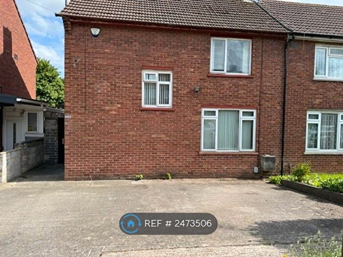 3 Bedroom Semi-Detached House To Rent In Ambleside Avenue, Bristol, BS10