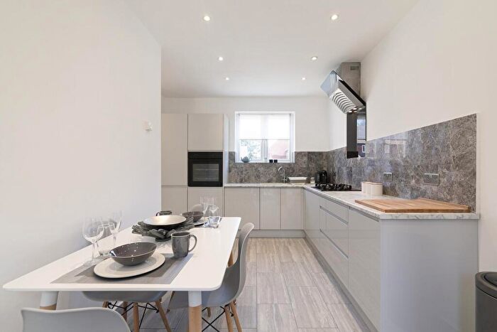 5 Bedroom Terraced House To Rent In Linton Gardens, Beckton, E6