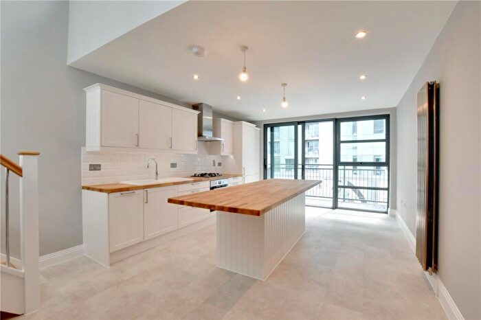2 Bedroom Apartment For Sale In Meridian Point, Creek Road, Deptford, London, SE8