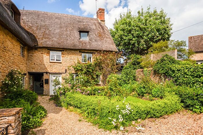 2 Bedroom Cottage To Rent In Blacksmiths Hill, Aynho, Banbury, OX17