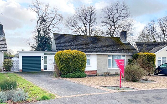 2 Bedroom Bungalow For Sale In Dunbar Crescent, Highcliffe, Dorset, BH23