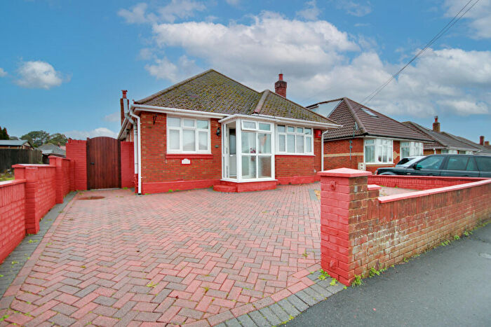 3 Bedroom Detached Bungalow For Sale In Poets Estate! No Chain! Fantastic Plot! Garage! A Must See!, SO19