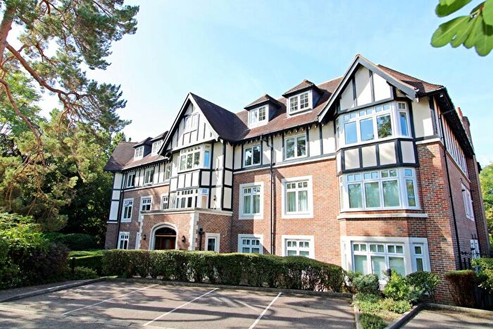 2 Bedroom Apartment For Sale In Wickham Road, Beckenham, BR3