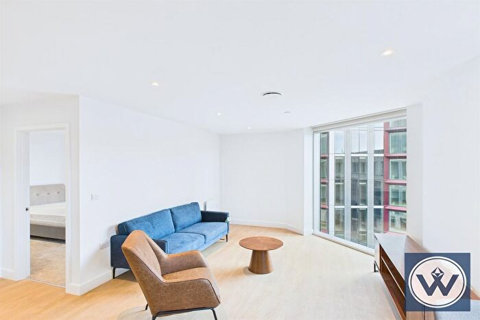 2 Bedroom Flat To Rent In Park View, Victoria Riverside, M4