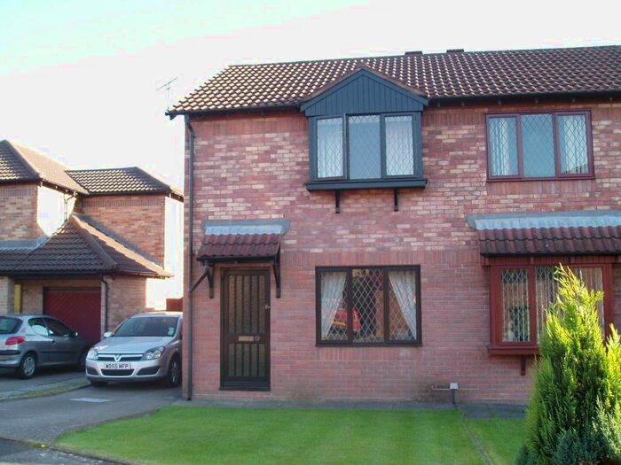 2 Bedroom Property To Rent In Grafton Drive, Cross Inn, Pontyclun, CF72