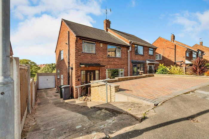 3 Bedroom Semi-Detached House For Sale In South View Road, Carlton, Nottingham, NG4