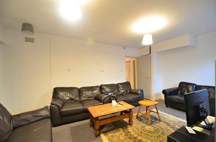 8 Bedroom Detached House To Rent In Elmdon Rd, Selly Oak, B29