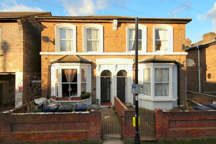 2 Bedroom Flat To Rent In Avenue Road, W3