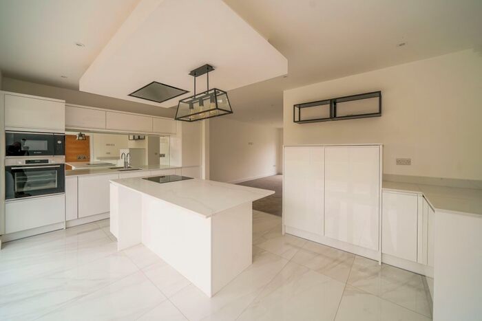 5 Bedroom Detached House To Rent In Brookhouse Drive, Marklands, Lostock Hall, Preston, Lancashire, PR5