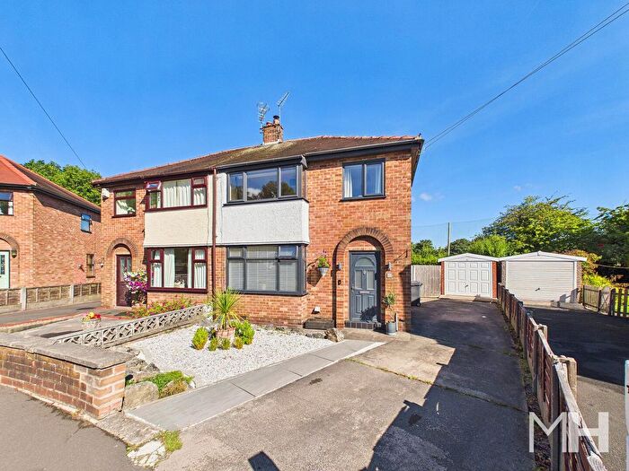 3 Bedroom Semi Detached House For Sale In Middleforth Green, Penwortham, Preston, PR1