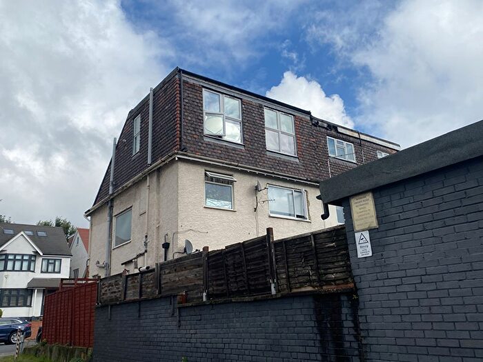 6 Bedroom Property For Sale In Glebe Crescent, Hendon, London, NW4