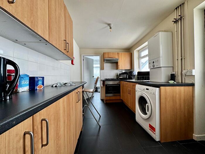 3 Bedroom Terraced House To Rent In Russell Street, Roath, CF24