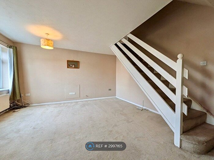 3 Bedroom Terraced House To Rent In Walcot Close, Norwich, NR5