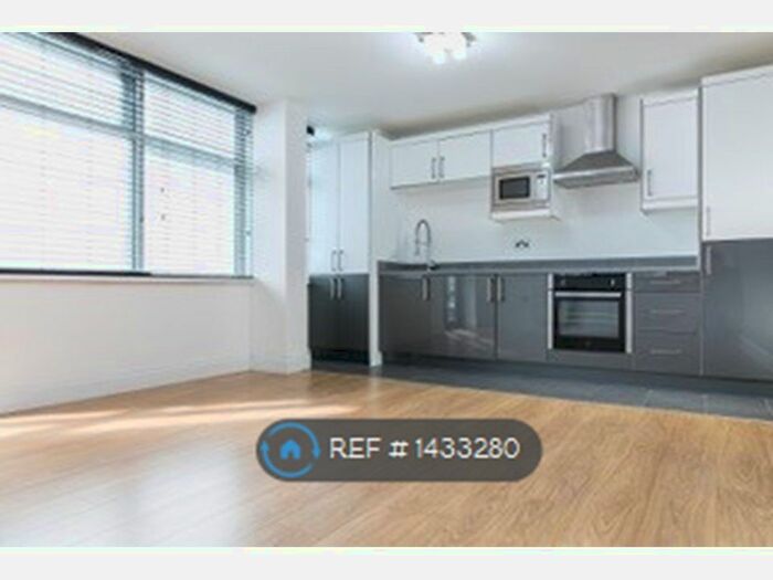 1 Bedroom Flat To Rent In Figaro House, Bedford, MK40