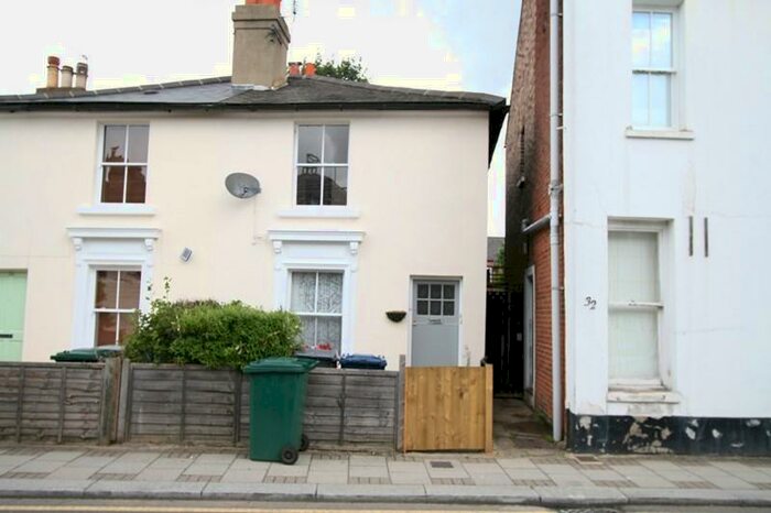 1 Bedroom Apartment To Rent In Union Street, High Barnet, Hertfordshire, EN5