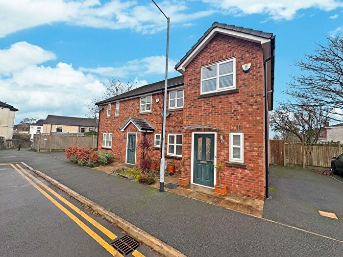 3 Bedroom Semi Detached House For Sale In Nightingale Gardens, Blackrod, BL6