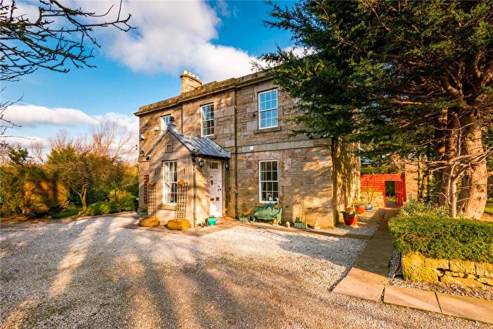 4 Bedroom Detached House For Sale In Burdiehouse Road, Burdiehouse, Edinburgh, EH17