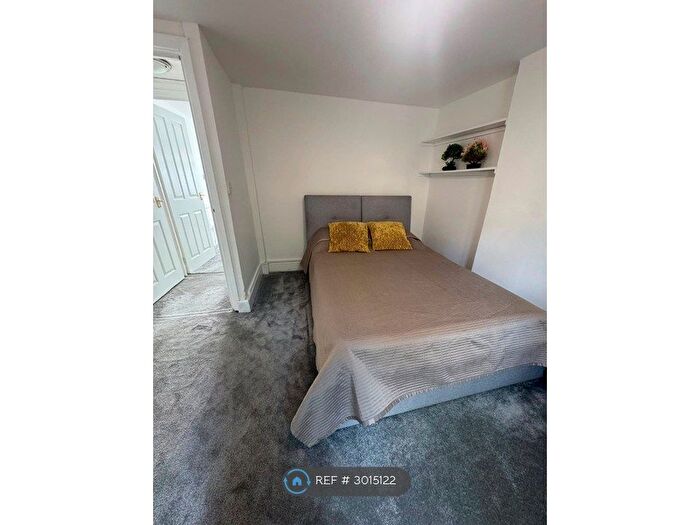 1 Bedroom Flat To Rent In Montague Road, Croydon, CR0