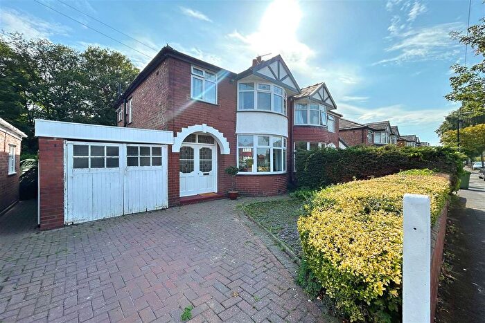 3 Bedroom Semi-Detached House For Sale In Clough Avenue, Sale, M33