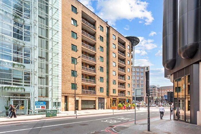 1 Bedroom Apartment For Sale In Mansell Street, London, E1