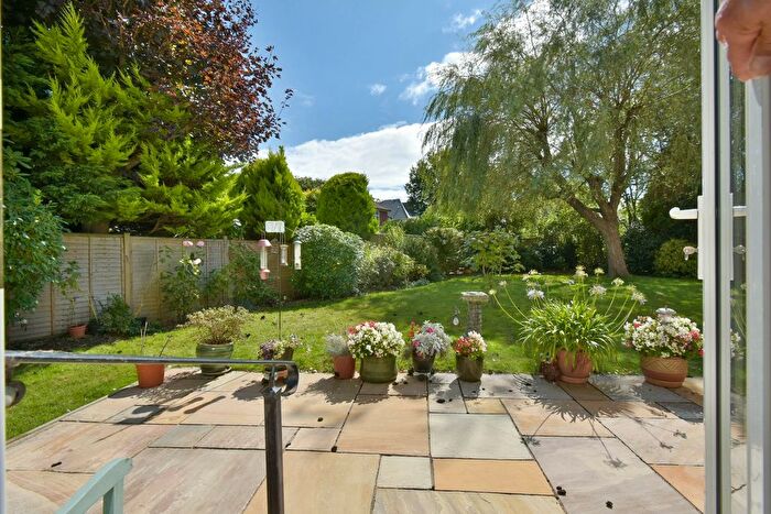 2 Bedroom Flat For Sale In Collington Lane West, Bexhill-On-Sea, TN39