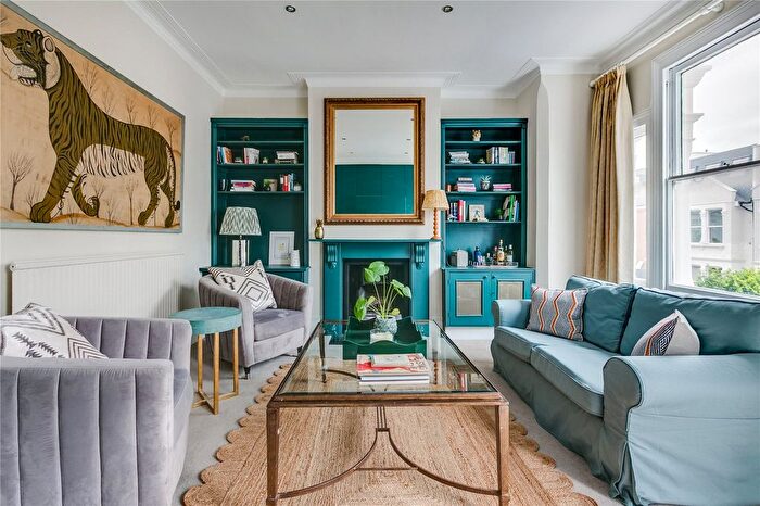 4 Bedroom Flat For Sale In Munster Road, Fulham, SW6