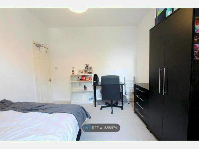 6 Bedroom Terraced House To Rent In Addington Road, Reading, RG1